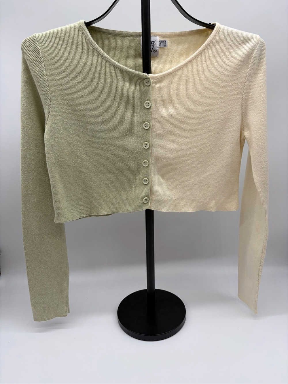 Princess Polly Two-Tone Cropped Long Sleeve Cardigan in Sage & Cream